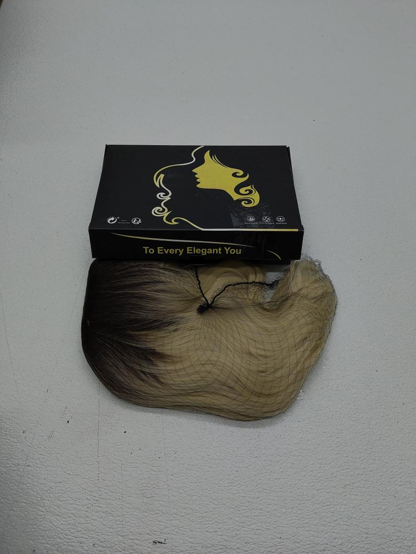 WTHCOS Blonde Ombre Short Bob Wig - Curly Wavy Synthetic Hair Wig With Bangs - Heat Resistant - Daily Use & Cosplay - With Cap