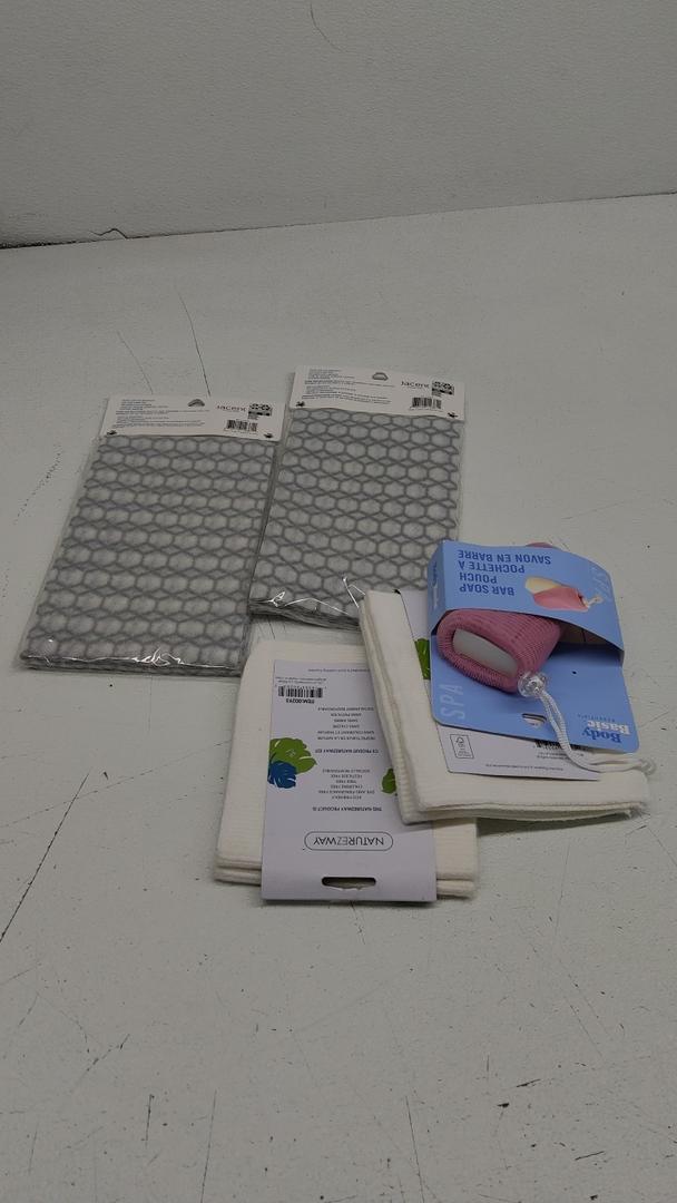 2 Sets Of Towels, 2 Packs Each And Bar Soap Pouch 2 Sets Of Towels, 2 Packs Each And Bar Soap Pouch