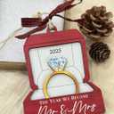 2 x Wedding Gifts, Mr & Mrs Ornament 2025 - First Christmas Mr and Mrs Ornaments Gifts Wedding Ideas for Newly Wed, Bride, Future Mr & Mrs - Just Married Wood Ornament 2025 (The Year)