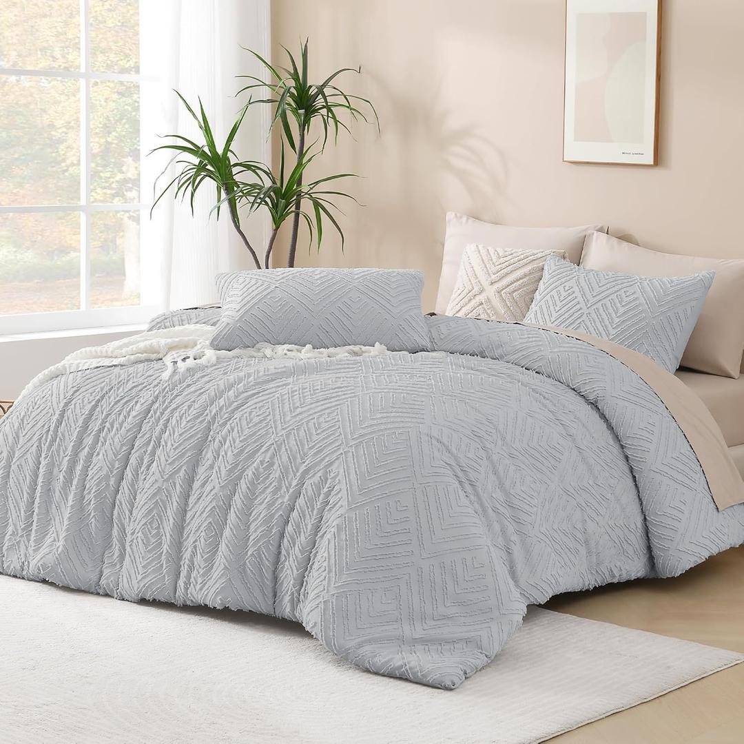 Andency Light Grey King Size Comforter Set, 3 Pieces Boho Bedding Set & Collections, Farmhouse Tufted Fluffy Bedding Comforter Sets for King Bed (1 Comforter 104x90In, 2 Pillowcases)