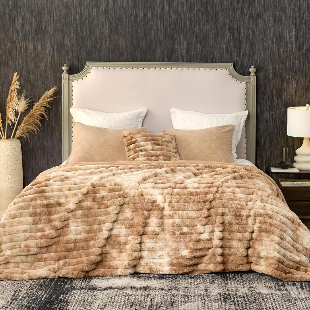 Cozy Bliss Faux Fur Throw Blanket for Couch, Cozy Warm Plush Striped Blanket for Sofa Bedroom Living Room, 108 * 90 Inches Tie-dye Khaki