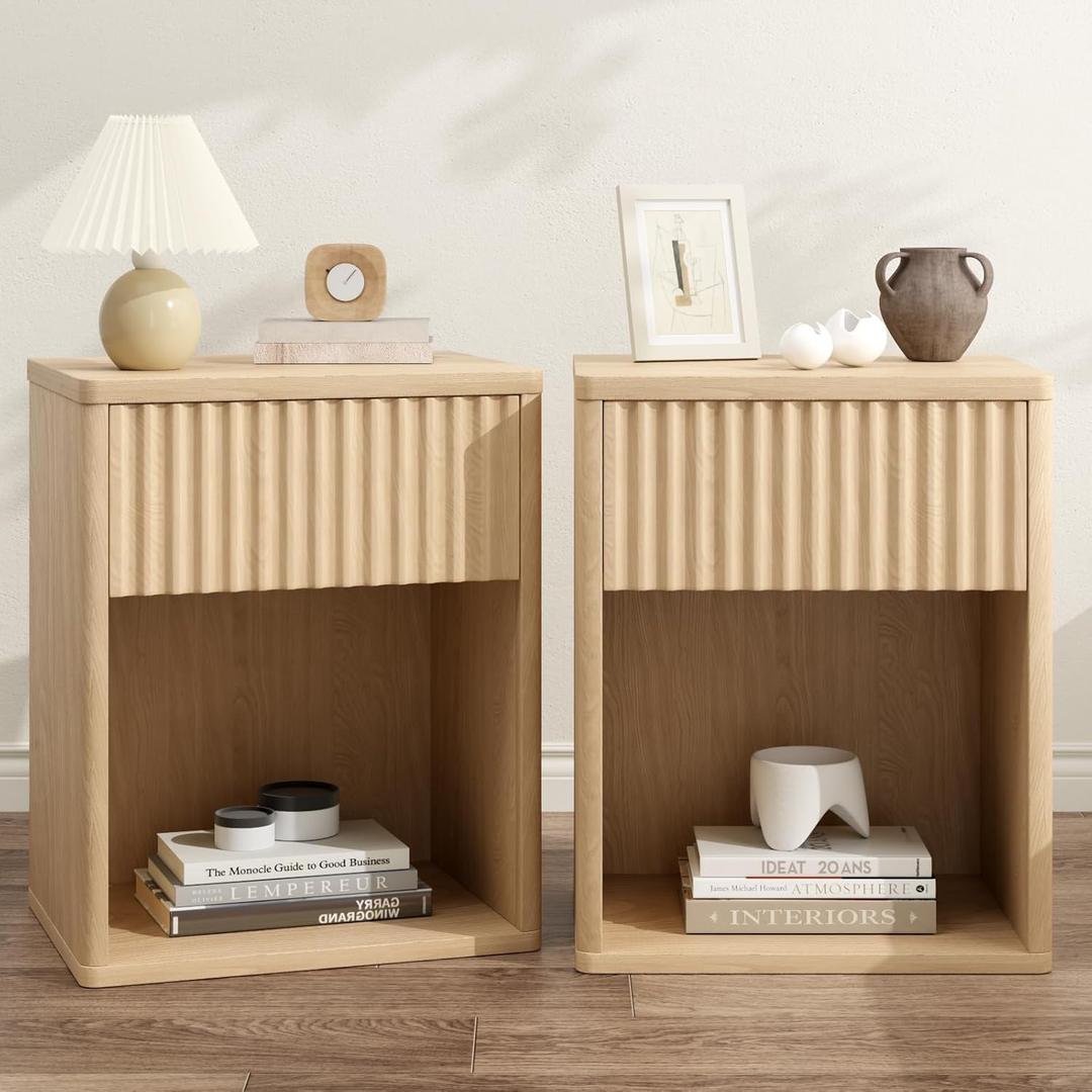 Fluted Nightstands Set of 2, Wooden End Table Bed Side Table with Curved Drawer, Mid Century Modern Fluted Night Stand with Rounded Edge for Bedroom, Living Room Sofa, Nature Oak