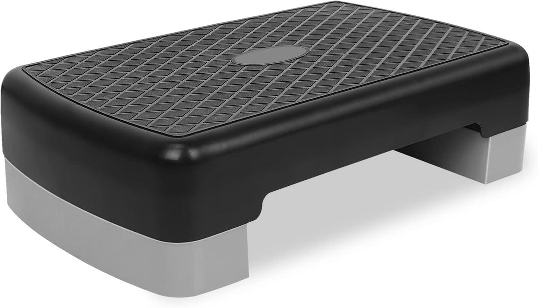 Height-Adjustable 4"-6" Step Aerobics Platform Fitness Equipment Stepper Trainer Exercise Step Platform with 2 Riser, 18" X 11" X 4"-6''