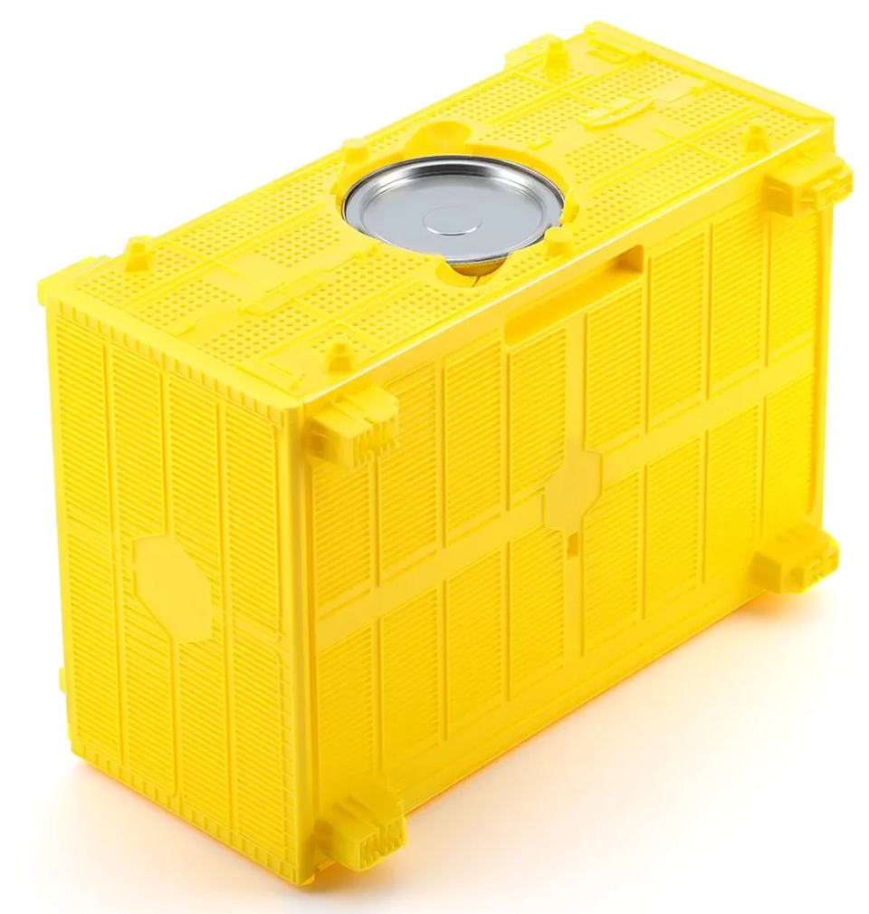 Chunful 1 Set Transport Bee Cage with Feeder Jars Beekeeping Queen Cage Bee Hives Boxes Starter Kit for Queen Rearing Hive Transport, Not Include Live Bees