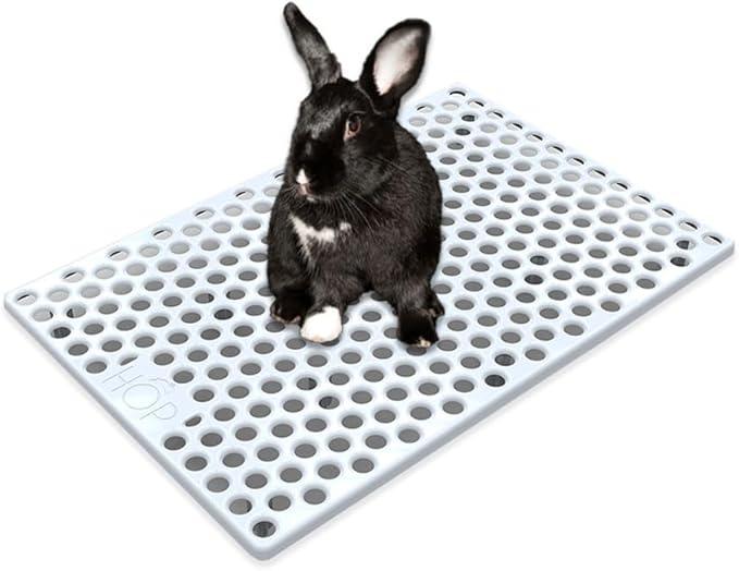 HOP Rabbit Litter Box, Less Mess with Built-in Hay Feeder Designed for Rabbits/Bunnies. Includes Removable Cover and Pan. BPA-Free and Dishwasher Safe (Grid ONLY)