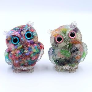 2.5'' Handcrafted Owl Natural Crystal Stone Epoxy Resin Figurines, Collectibles of Colorful Crystal Owl Ornaments 2pcs, Gifts Desktop Decoration for Home Decor and Reiki (Rainbow Couple)