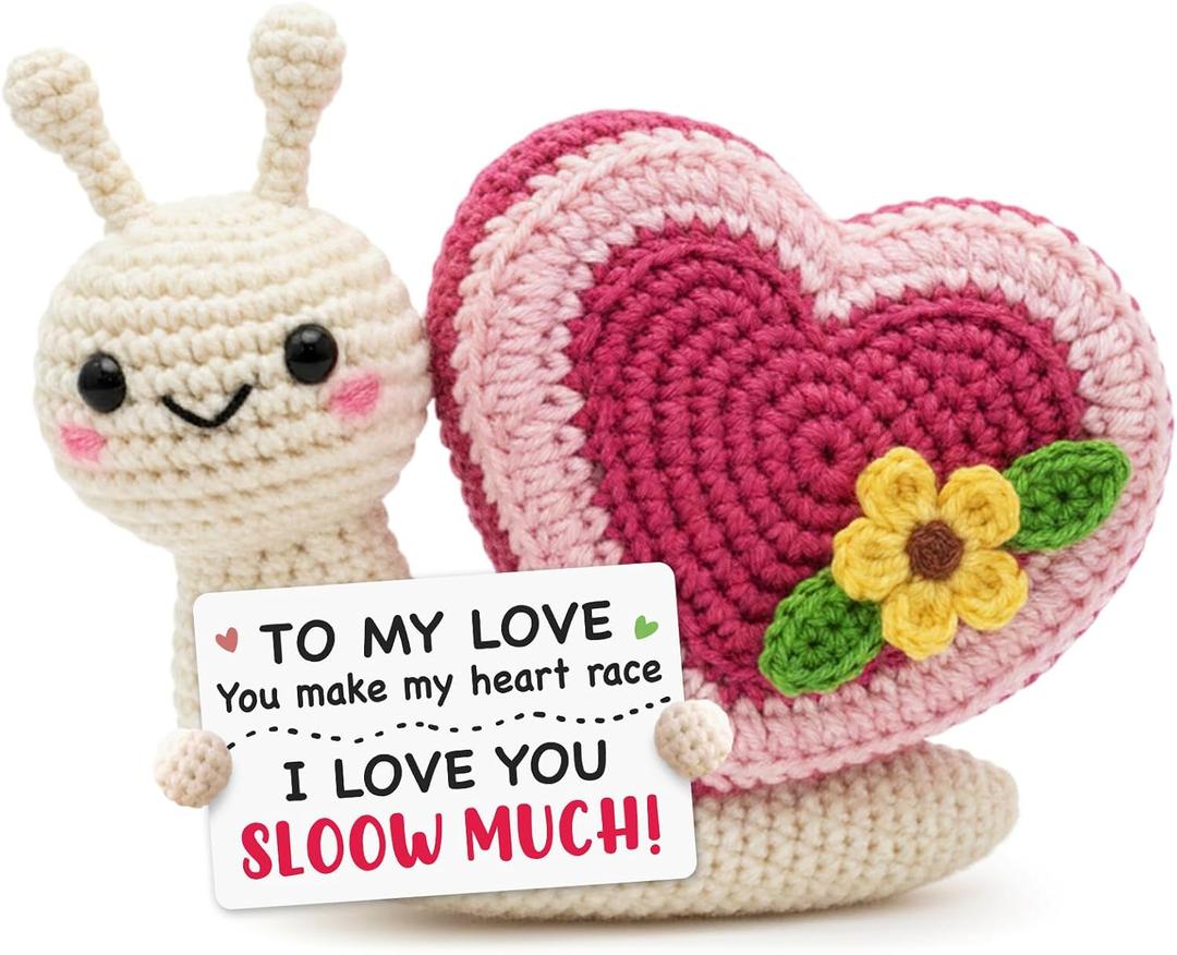 Tiny Detalles Snail Crochet for Boyfriend Girlfriend, Birthday Gifts for Women Men, Romantic to My Love Valentine Decor, Cute Snail Crochet for Couples