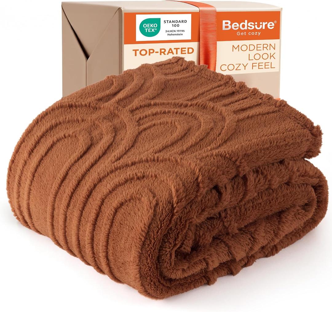 Bedsure GentleSoft Pink Throw Blankets for Women - Super Soft Cozy Fleece Christmas Throw Blankets for Women Girls, Pink Christmas Decor Gifts for Home, Room, Office, Dusty Rose, 50x60 Inches