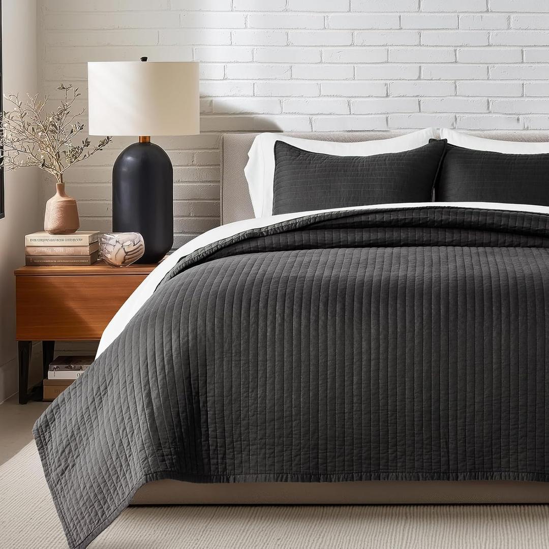 EVERGRACEHOME Cotton Sateen Quilt Set King Size, Pre-Washed Cotton Channel Stitch Coverlet Bedspread, 3 Pieces Lightweight Soft Bedding Sets for All Season, with 2 Pillow Shams, Washed Black (King/Cal King (108" x 96"))