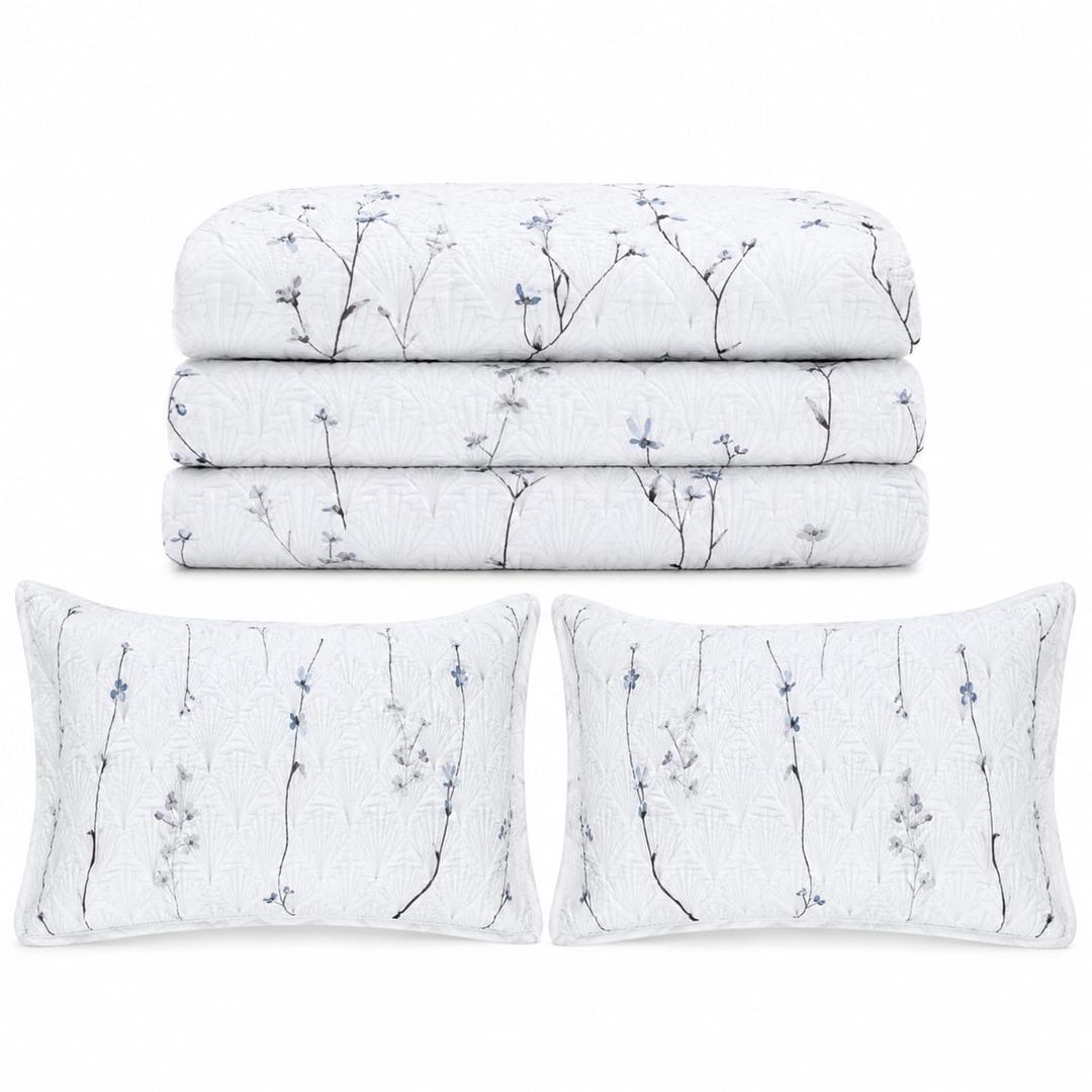 KOTTOMFY Soft Breathable Cotton Quilted Comfort, White Quilt Set Queen Size 92x96 3 Piece Lightweight Bedspread with Pillow Shams All Season Bedding