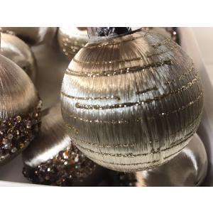 KTKDE 3.14" Delicate Painting Silver Christmas Balls 4pcs-Glittering Shatterproof Xmas Ball Ornaments Decorative Hanging Christmas Ornaments Baubles Set for Xmas Tree
