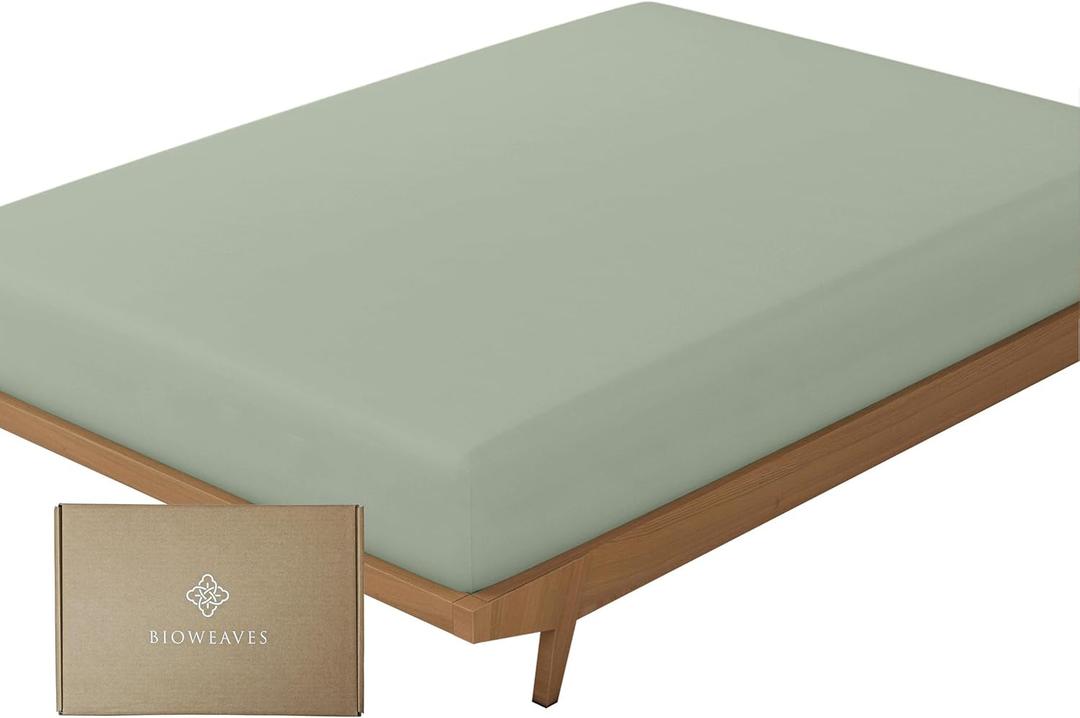 Bioweaves 100% Organic Cotton 1 Twin Fitted Sheet Only | 300 Thread Count Sateen Weave GOTS Certified with Deep Pocket - Basil