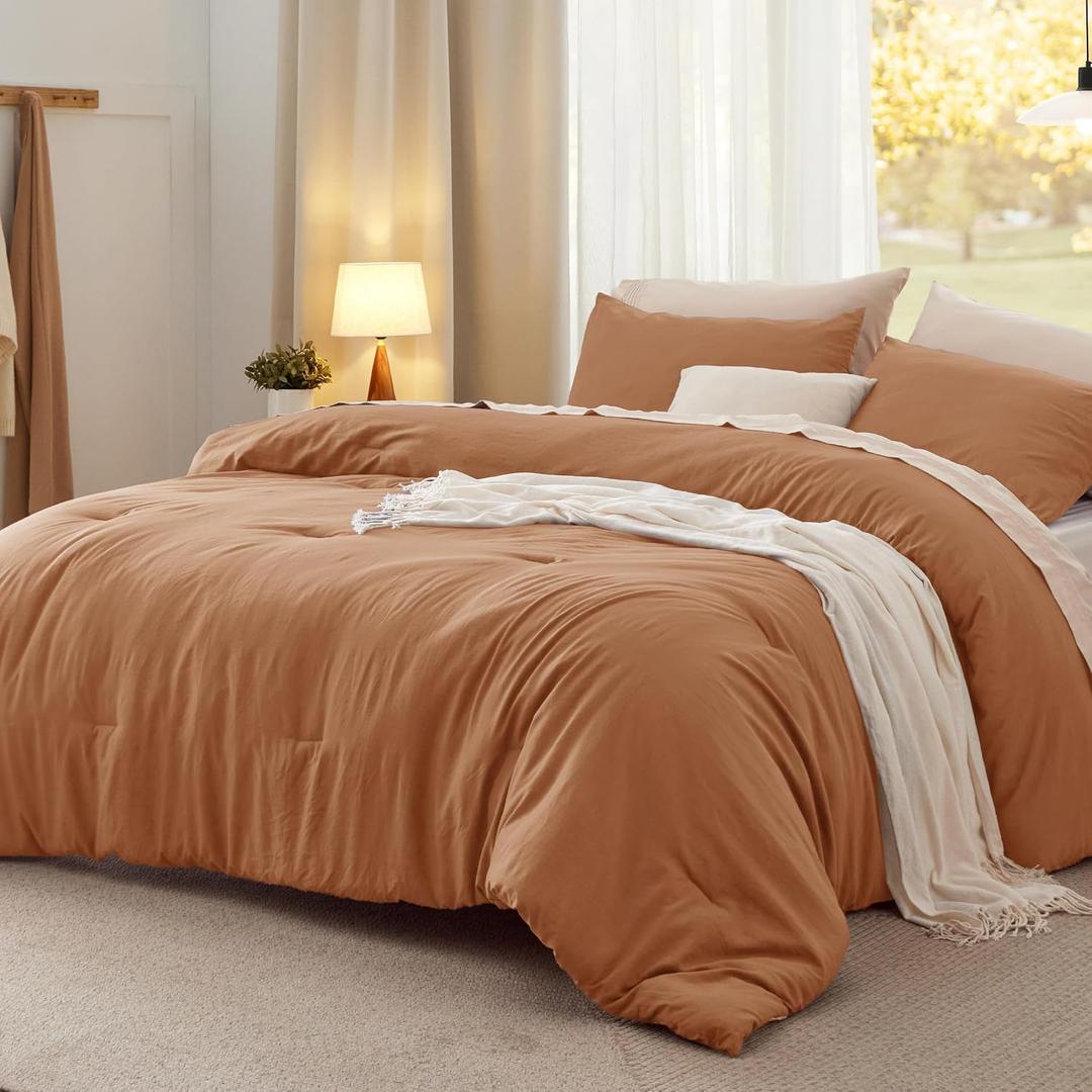 Bedsure Full Comforter Set, Pumpkin Soft Prewashed Bedding for All Seasons, 3 Pieces GentleSoft Bed Set, 1 Lightweight Comforter (82"x86") and 2 Pillowcases (20"x26")
