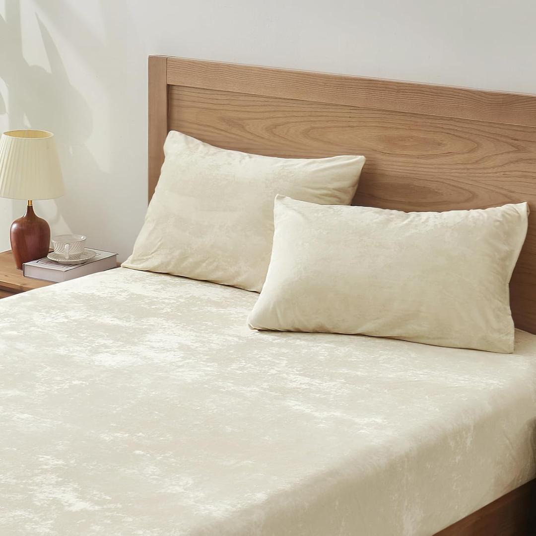 BEDELITE Velvet Fitted Sheet and Pillowcases Set, Luxury Soft Fuzzy Bottom Sheet with Reinforced Elastic Corner Straps, Deep Pocket up to 15 Inch, 1 Fitted Sheet and 2 Pillowcases (Queen, Cream)
