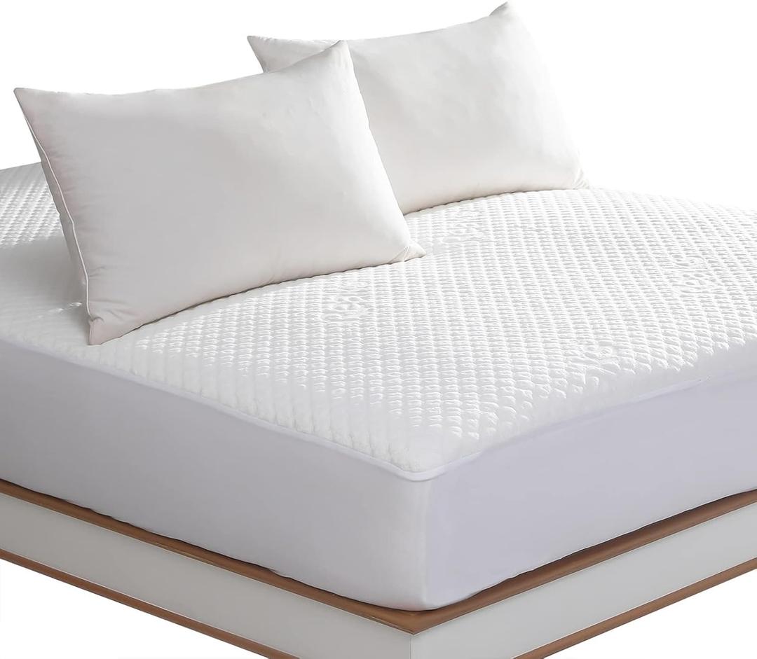 King Size Waterproof Mattress Protector Fitted Mattress Pad Cover with Deep Pocket Up to 18''