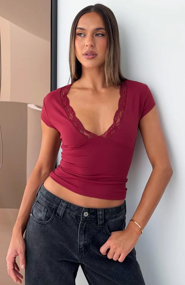 omen's Short Sleeve Sexy Lace Trim V-Neck Daily Basic Burgundy Tees Trendy Y2K Clothing Spring Summer Going Out Casual Vacation Slim Fit Cute Crop Tops (S, Burgundy)
