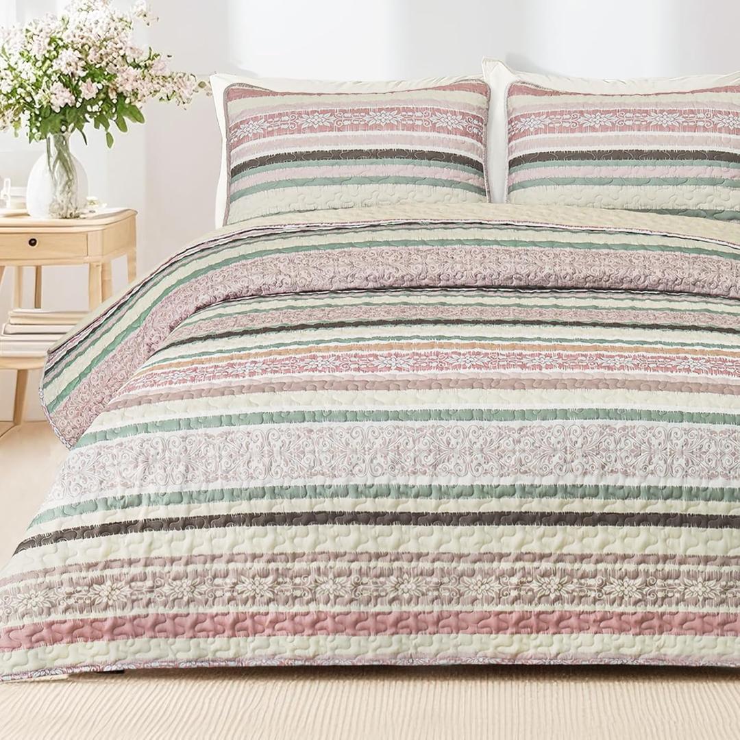 Exclusivo Mezcla Reversible Boho Quilts Queen Size, Pink Bedspreads Lightweight Coverlet All Season Bohemian Quilt Bedding Set with Printed Striped Floral Pattern (1 Quilt, 2 Pillow Shams)