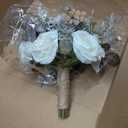 Wedding Bouquet Artificial Roses Flower Bride Bridal Bouquets Handmade Silk Creamy Flower Wedding Bridal Bouquets for Church Party Home Decoration