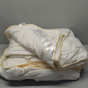 Rose Cose Goose down comforter, Queen size 90 in x 90 in, 28 oz