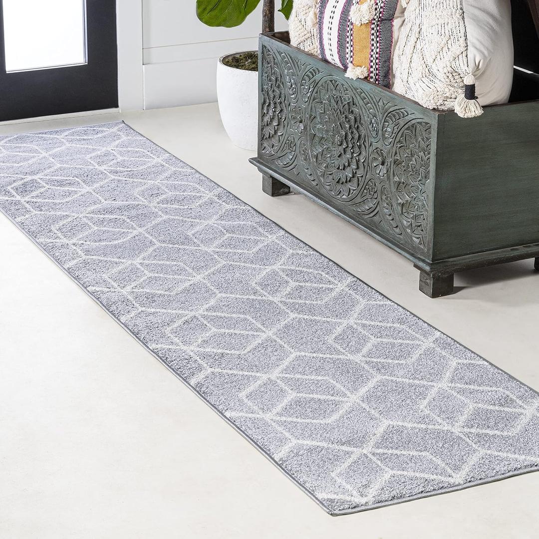 JONATHAN Y Tumbling Blocks Light Gray/White Runner Rug 2x8, Modern,Contemporary,Geometric,Casual, Easy-Cleaning for Living Room,Bedroom,Kitchen,Pet Friendly,Non-Shedding (SEU101G-28)