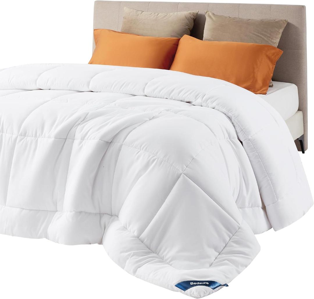 Bedsure Comforter Duvet Insert - Quilted Comforters Queen Size, All Season Duvet, GentleSoft Down Alternative Bedding, with 8 Tabs, Gifts for Women/Men, White, Queen 88 x 88 Inches (Queen, White)