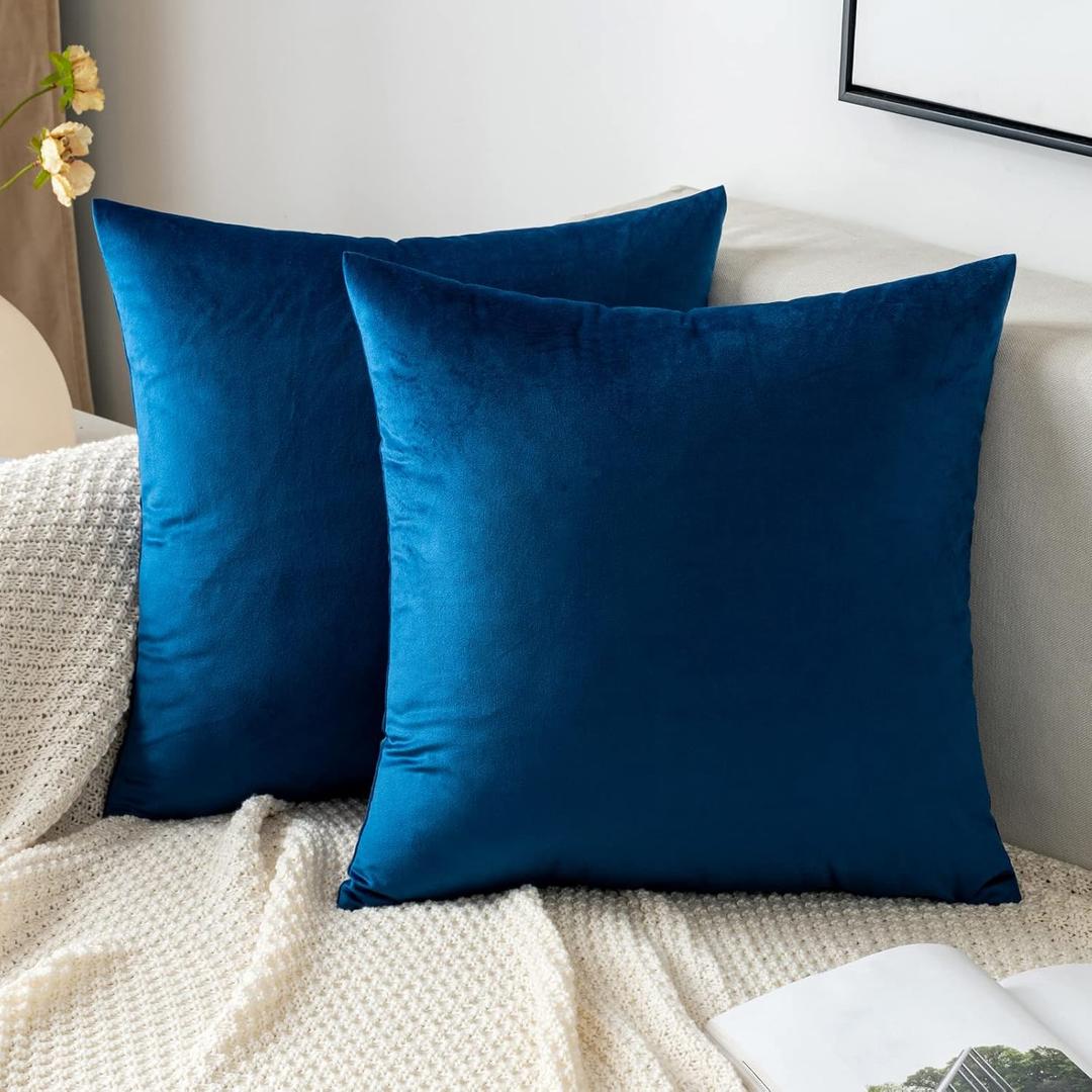 EMEMA Pack of 2 Velvet Throw Pillow Covers Decorative Square Pillowcase Soft Solid Cushion Case for Sofa Bedroom Chair Car 20x20 Inch Dark Blue