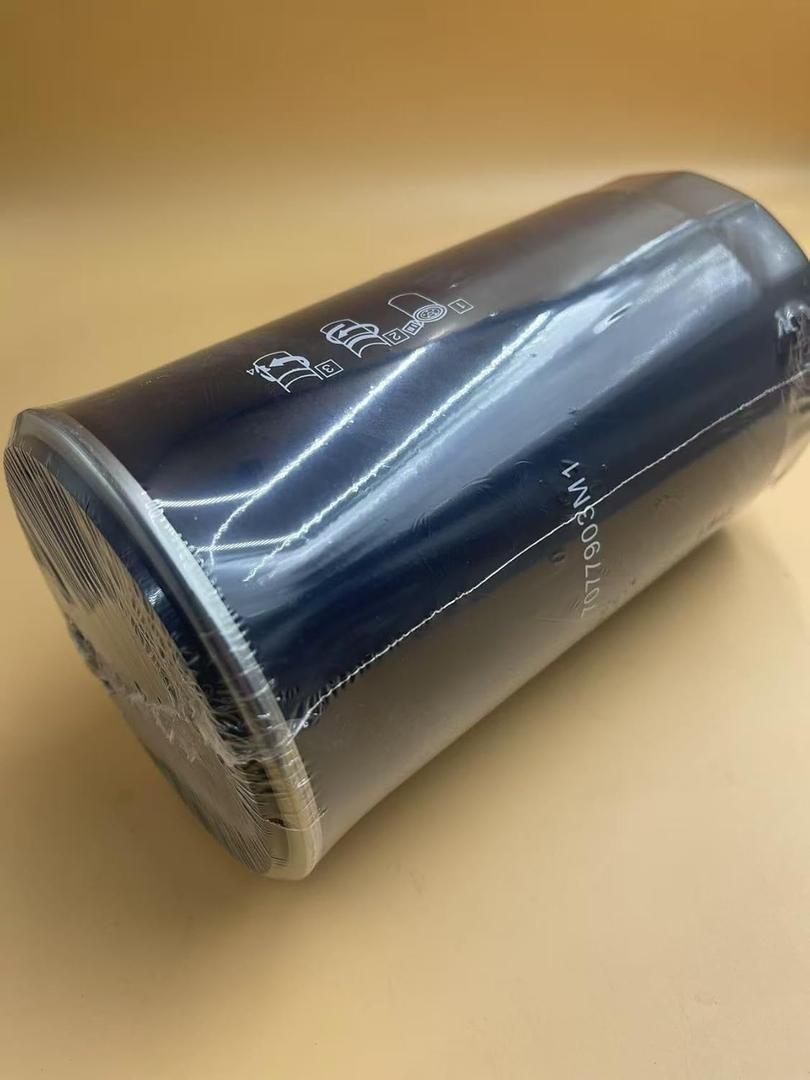 7077903M1 Oil Filter Compatible for Massey Ferguson Compact Tractors 1529/1532, 1552, MF 1540 (New Part Number: 6252978M3)