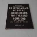 Be Strong and Courageous Joshua 1:9 Bible Verse Canvas Wall Art - Christian Scripture Inspirational Wall Decor for Prayer Room, Faith-Based Home Decor, Religious Gift for catholic Women,christians, Motivational Spiritual Living Room,bedroom Art. A-387