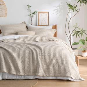 Bedsure Quilts Queen Size - Queen Quilt Bedding Set Bedspread Coverlet for Farmhouse Bedroom Decor, Lightweight Bedspread, 3-Piece Set with 90"x96" Coverlet & 2 Pillow Shams, All-Season Soft Comforter (02 - Light Beige (Solid Border))