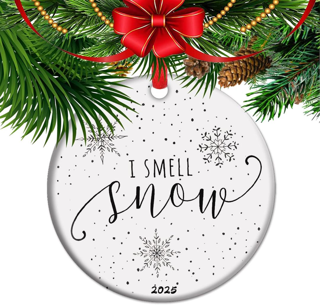 I Smell Snow Christmas Ornament 2025 Funny Ceramic Gift Winter Humor Decor Holiday Keepsake Festive Tree Ornament (C11)