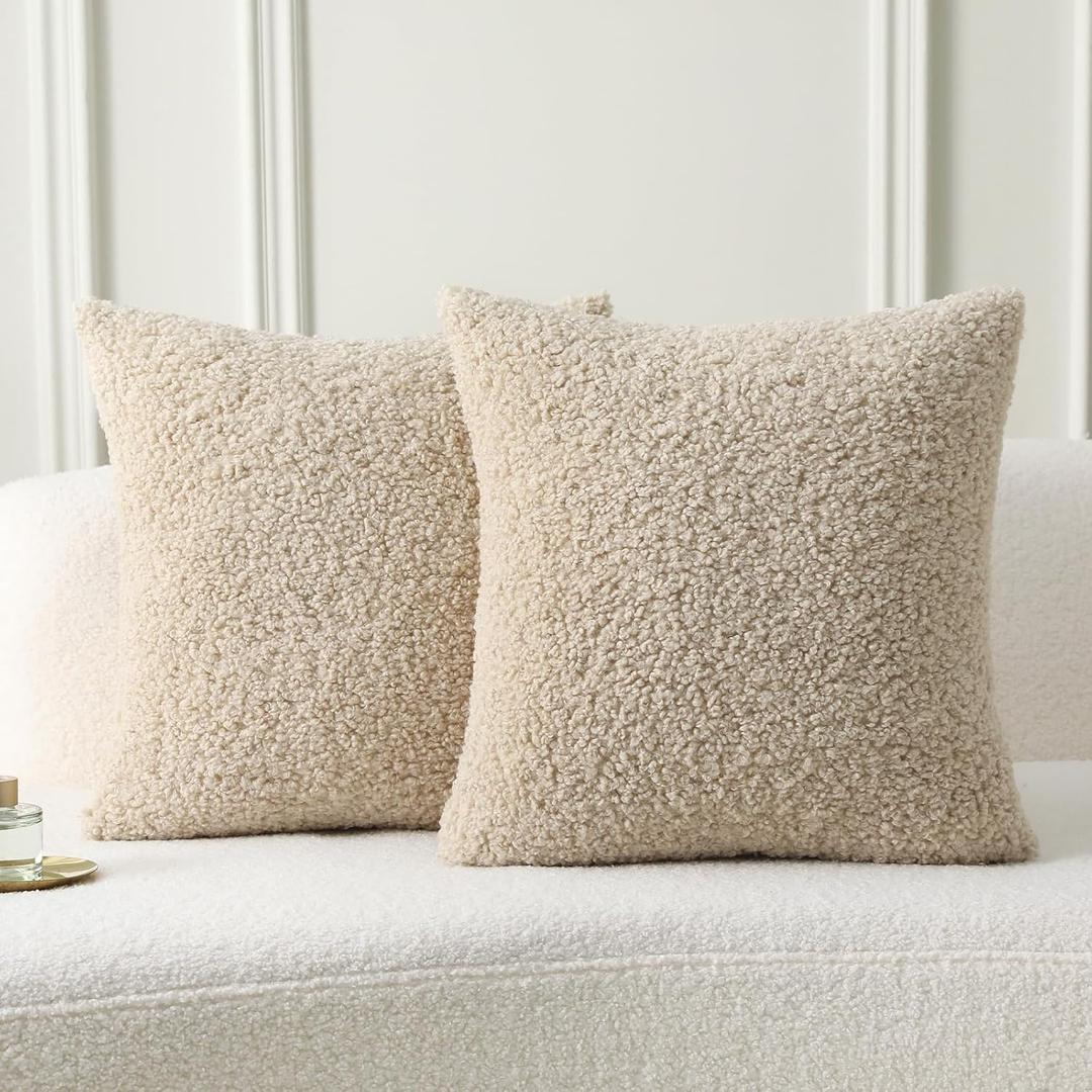 FUTEI Beige Throw Pillow Covers 18x18 Inch Set of 2,Furry Faux Fur Teddy Boucle Textured Cushion Covers,Soft Fluffy Decorative Pillow Case,Home Decor for Couch Bed Living Room Office Car