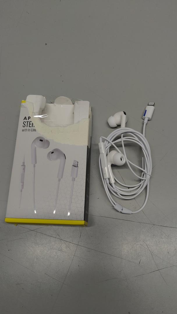 Acoustix Apple 8-pin Stereo Audiobuds With In-Line Microphone And Remote White