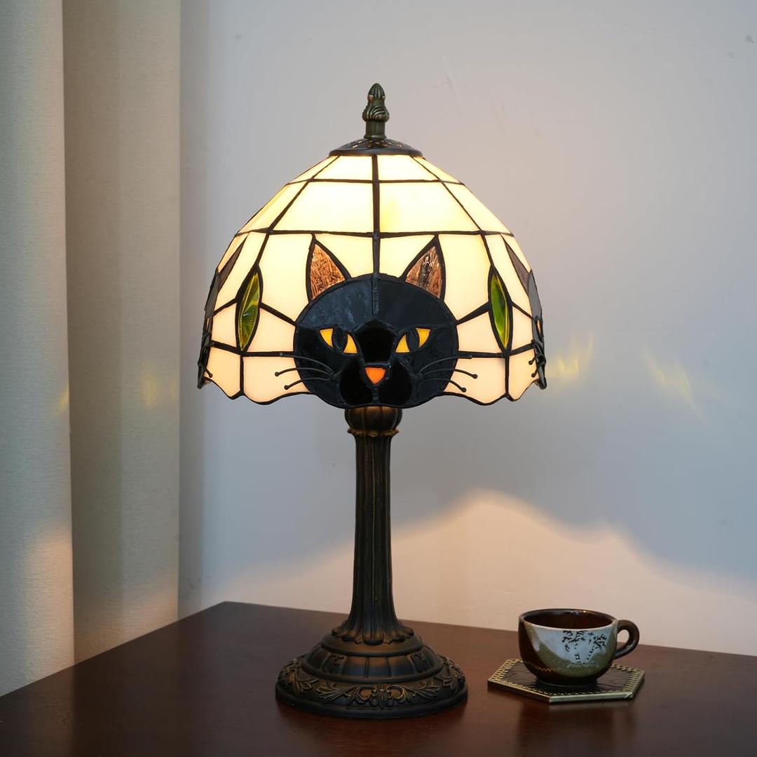Tiffany Style Black Cat Stained Glass Table Lamp Cute Small Quirky Table Lamp Bedroom Bedside lamp Living Room Dining Room Office Decoration Desk Lamp Home Decoration Creative Gift Scene Props