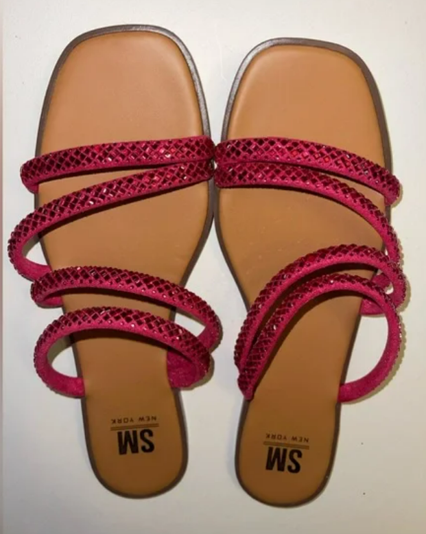 SM New York Hot Pink Strappy Sandals Size 11 Woman’s slip Ons SM New York Hot Pink Strappy Sandals Size 11 Woman’s slip Ons