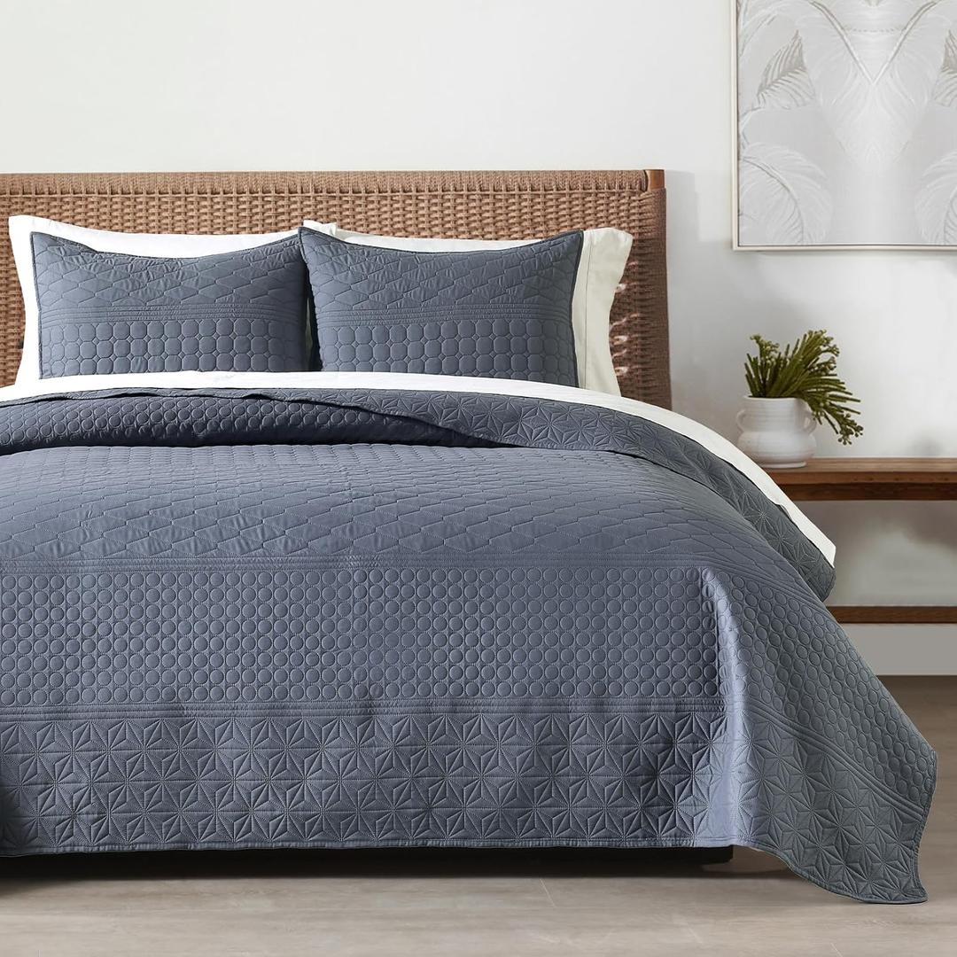 HORIMOTE HOME Steel Blue Queen Size Quilt Set - Soft Microfiber Bedspread with 2 Shams, Lightweight & All-Season Geometric Coverlet for Cozy Bedding (Full/Queen(90" x 96"))