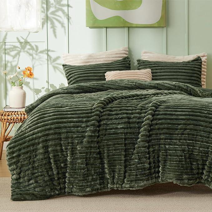 Bedsure Fluffy Comforter Set King Size - Super Soft Faux Fur Bed Set Olive Green, All Seasons Warm Plush Fleece Bedding, 2 Pieces, 1 Shaggy Fuzzy Queen Comforter with 1 Pillowcase (Olive Green)