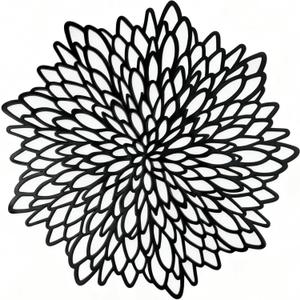 Set of 4 Round Placemats Black, Heat-Resistant PVC Table Mats with Luxury Metallic Glossy Finish for Thanksgiving Christmas Wedding Party Decor, Easy to Clean