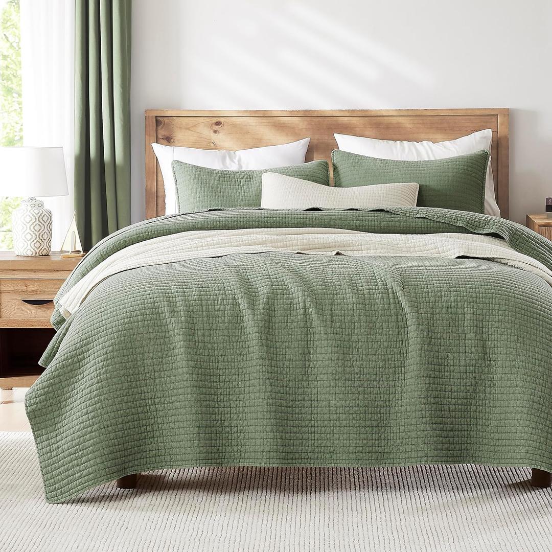 WDCOZY Sage Green Oversized King Size Quilt Set, Muslin Cotton Shell Down-Alt Poly Filling, California Cal King Shabby Chic Rustic Farmhouse Country Bedspread, Textured Gauze Coverlet, 2 Shams