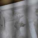 DN DECONATION Reindeer and Christmas Tree Decoration Set Of 5 Xmas Deer Figurines and Tree Statues White & Gold Resin Christmas Figurines for Table Decor, Mantle Decor, Holiday Decorations Indoor