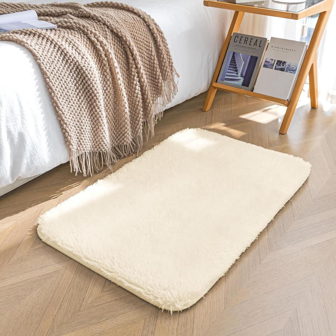 Amazon Basics Fluffy Washable Area Rug, Bedside Shaggy Carpet for Door Entryway, Living Room and Bedroom, 2' W  3' L, Beige