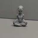 Alien Statue, Meditation Yoga Alien Figure, 6.3" H Resin UFO Alien Sculpture for Home Indoor Outdoor Patio Lawn Yard Decor, Collectable Gift (Pose 1 - Gary)