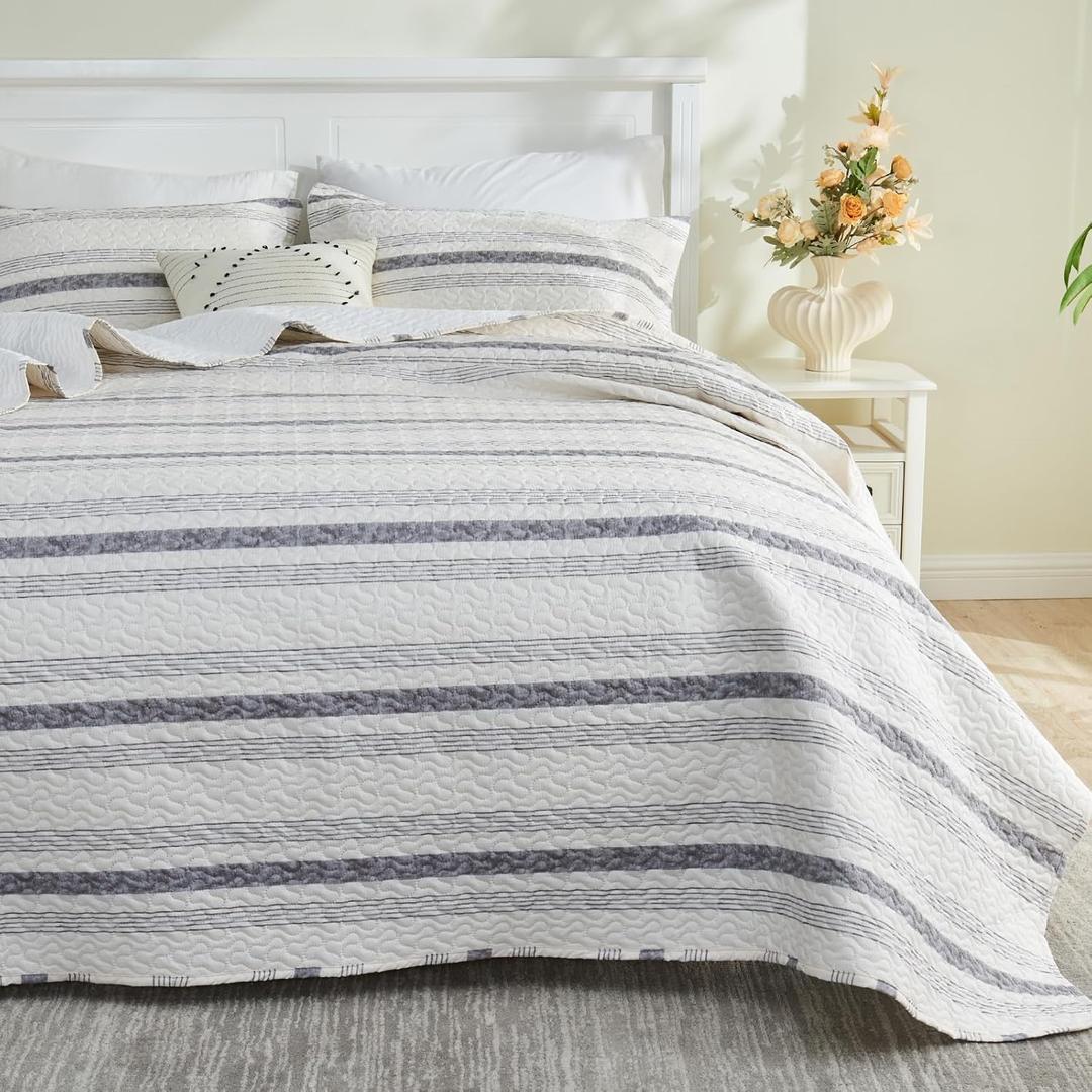 Gogreen King Comforter Set - 3 Piece Lightweight All Season Bedding Set, Breathable Comforter with 2 Pillow Cases, Cooling Bed in a Bag for Hot Sleepers, Gray Stripe