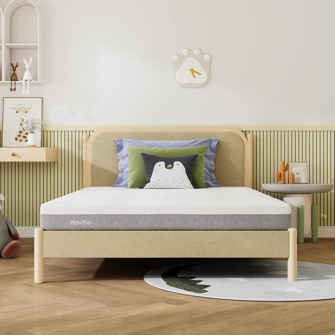 Novilla Mattress Full, Memory Foam Mattress 8 Inch for Contour Support & Pressure Relieving & Plush Comfort, CertiPUR-US Certified Foam