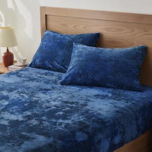 BEDELITE Velvet Fitted Sheet and Pillowcase Set, Luxury Soft Fuzzy Bottom Sheet with Reinforced Elastic Corner Straps, Deep Pocket up to 15 Inch, 1 Fitted Sheet and 1 Pillowcase (Twin XL, Navy Blue)