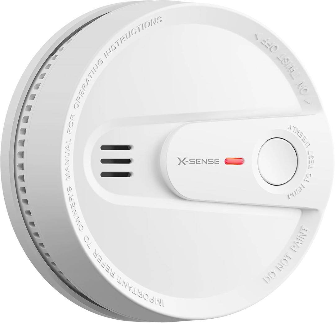 X-Sense Smoke Detector, 10-Year Battery Smoke Fire Alarm with Photoelectric Sensor, LED Indicator & Silence Button, 1-Pack (1-Pack)