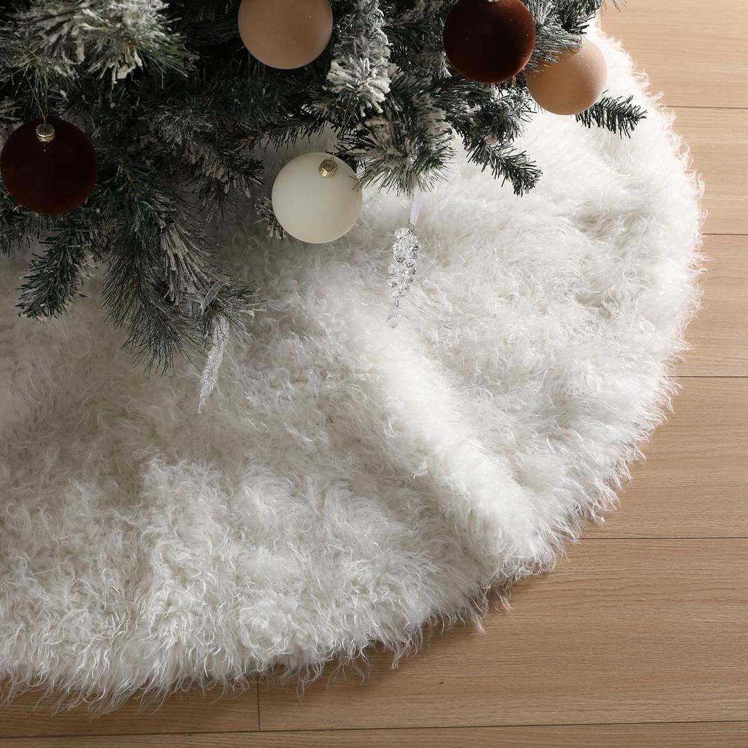 Halloscume 48 Inch Curly Wool Fur Christmas Tree Skirt, White Thick Plush Faux Fur Tree Skirt Luxury Soft for Home Xmas Party Holiday Indoor Decor(2.6 Lb/ 1200 g)