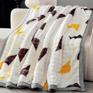 Fleece Bed Blankets Queen Size - Soft Lightweight Plush Fuzzy Cozy Luxury Blanket Microfiber Throw for Couch Bed,All-Season Breathable,80x90 Inches (Triangle)