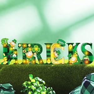 Menkxi St. Patrick's Day Wooden Table Signs St Patrick's Day Decorations Irish Shamrock Farmhouse Tabletop Gift St. Patrick's Day Table Decor Table Centerpiece for Tiered Tray Home