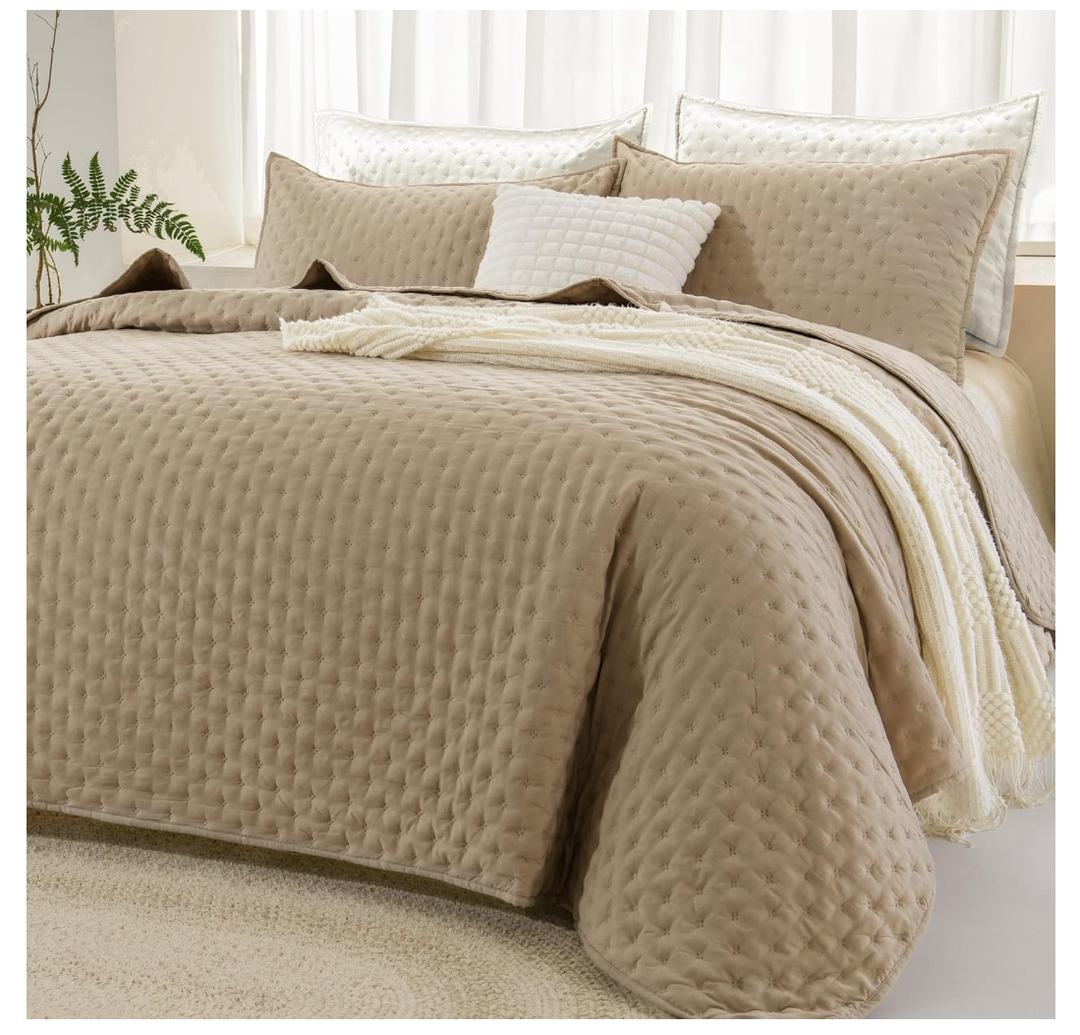 Andency Beige King Size Quilt Bedding Set (106x96 Inch), 1 Piece Soft Lightweight Bedspread Coverlet, Boho Summer Quilt King Size for All Season