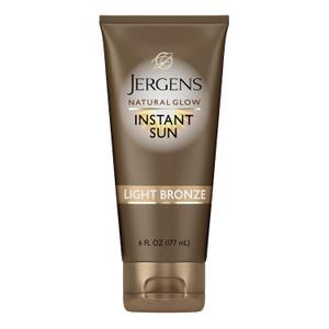 Jergens Natural Glow Instant Sun Tanning Moisturizer + Bronzer, Lightweight Sunless Tanning for Natural-Looking Color, Light Bronze, 6 Oz